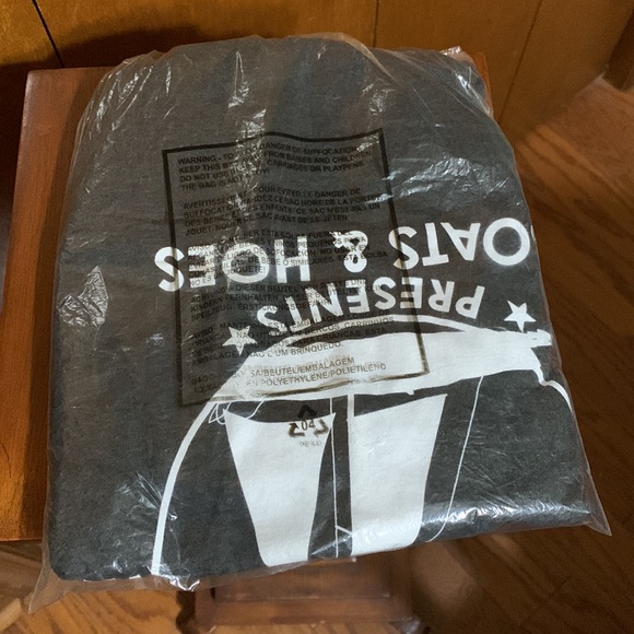 CRAZY DOG T-SHIRT- Men’s 2XL- PRESTIGE WORLDWIDE PRESENTS… - Picture 9 of 9